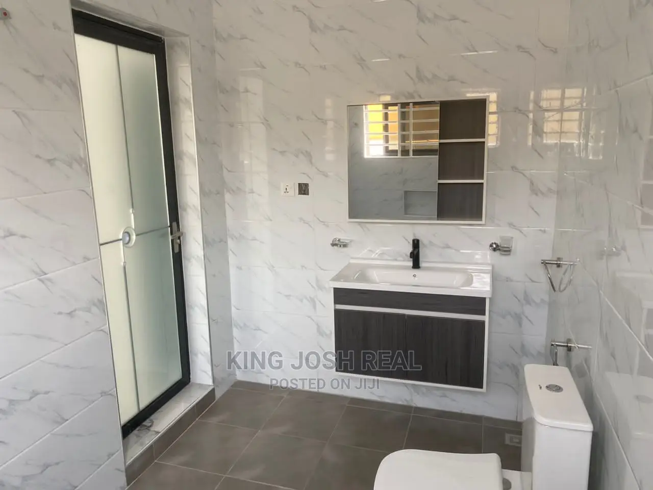 4bdrm House in Spintex for Sale