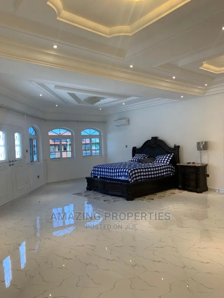 5bdrm House in East Legon for Rent