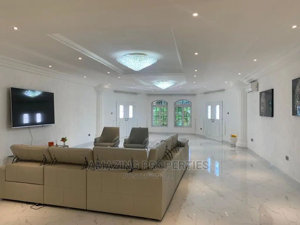 5bdrm House in East Legon for Rent