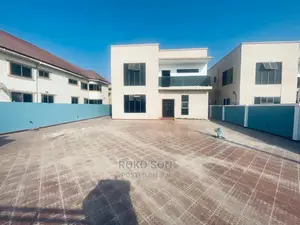 4bdrm Duplex in Dr Roko, Adjiriganor for Sale