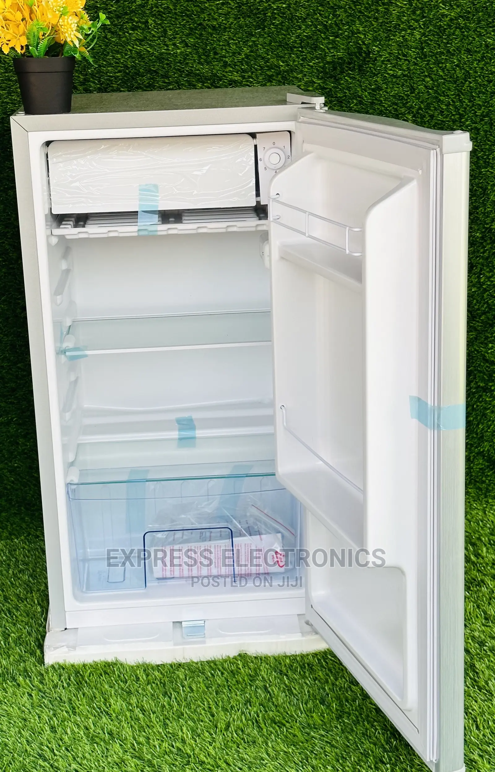 Essential Eco Tabletop Pearl Fridge Modern Brand  New