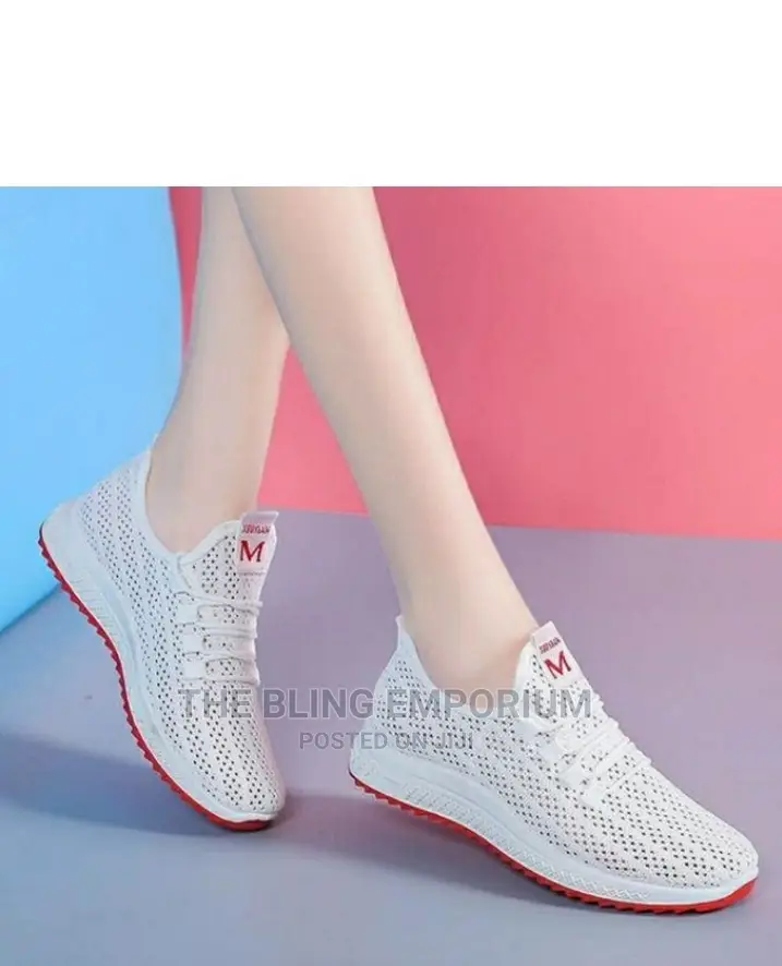 EU Size 40 , White Lace Up Sneakers