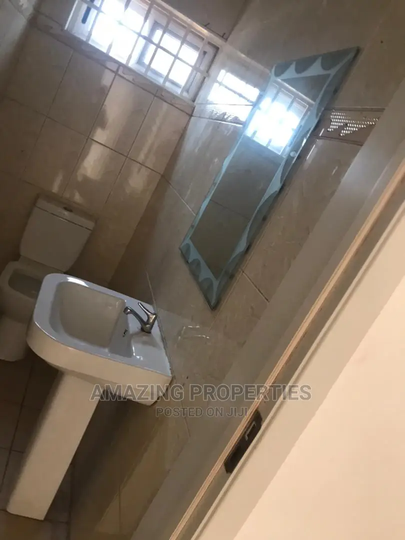 3bdrm House in Spintex Batsonaa for rent