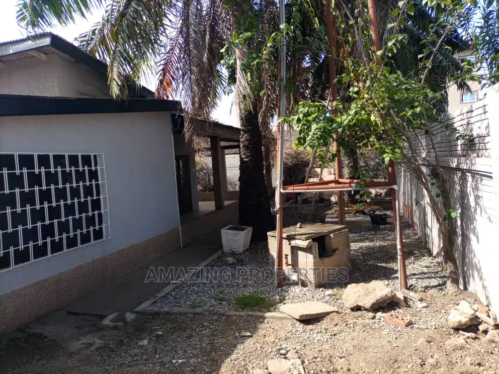 3bdrm House in Nyaniba Estate for Sale