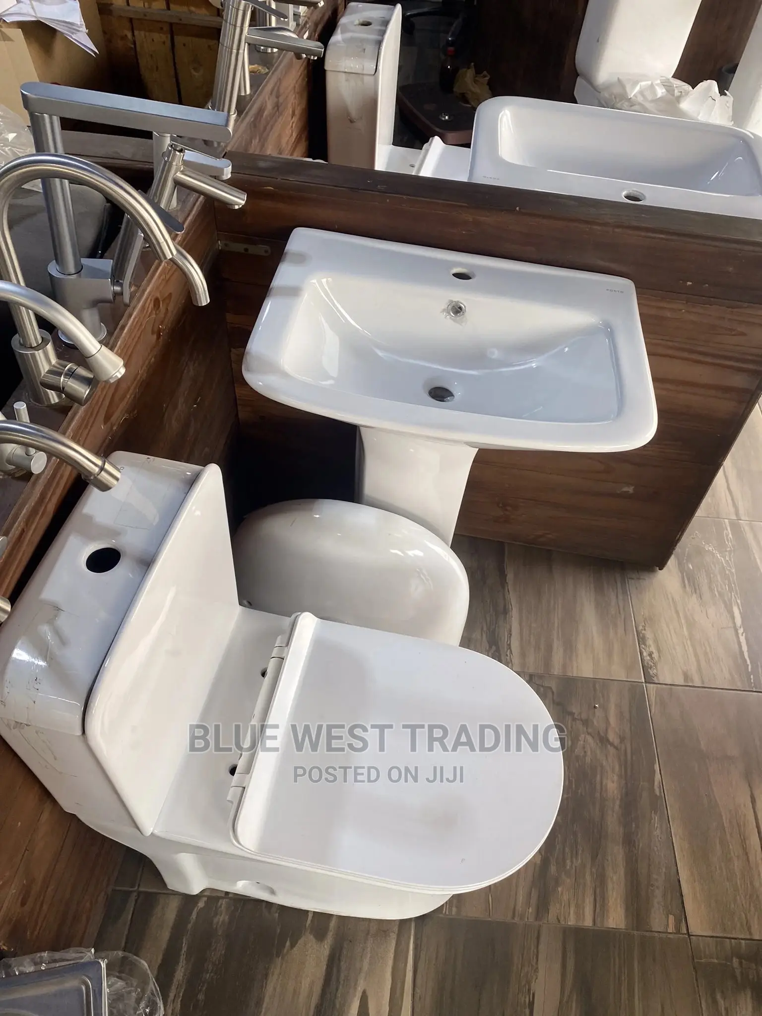 Water Closet With Basin Stand (Master Bedroom)