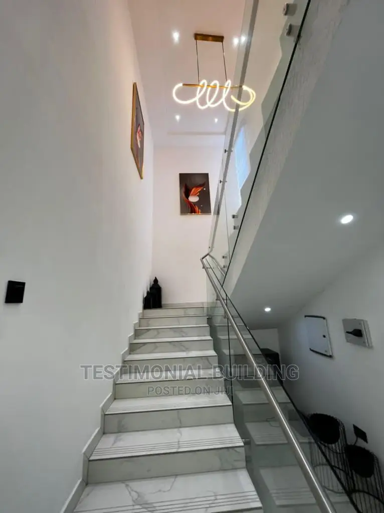 Furnished 5bdrm House in Testimonial Building, American House for Sale