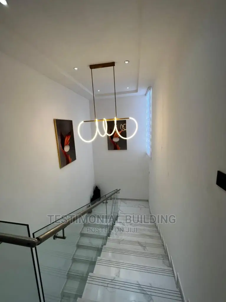 Furnished 5bdrm House in Testimonial Building, American House for Sale