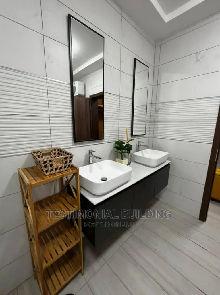 Furnished 5bdrm House in Testimonial Building, American House for Sale