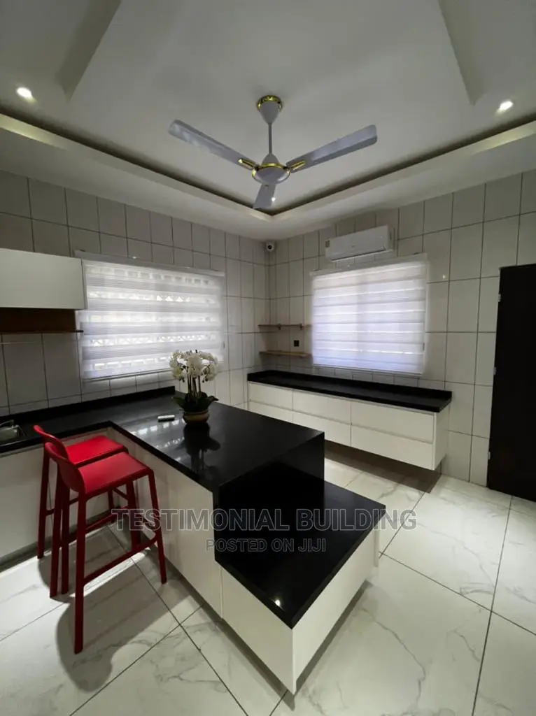 Furnished 5bdrm House in Testimonial Building, American House for Sale