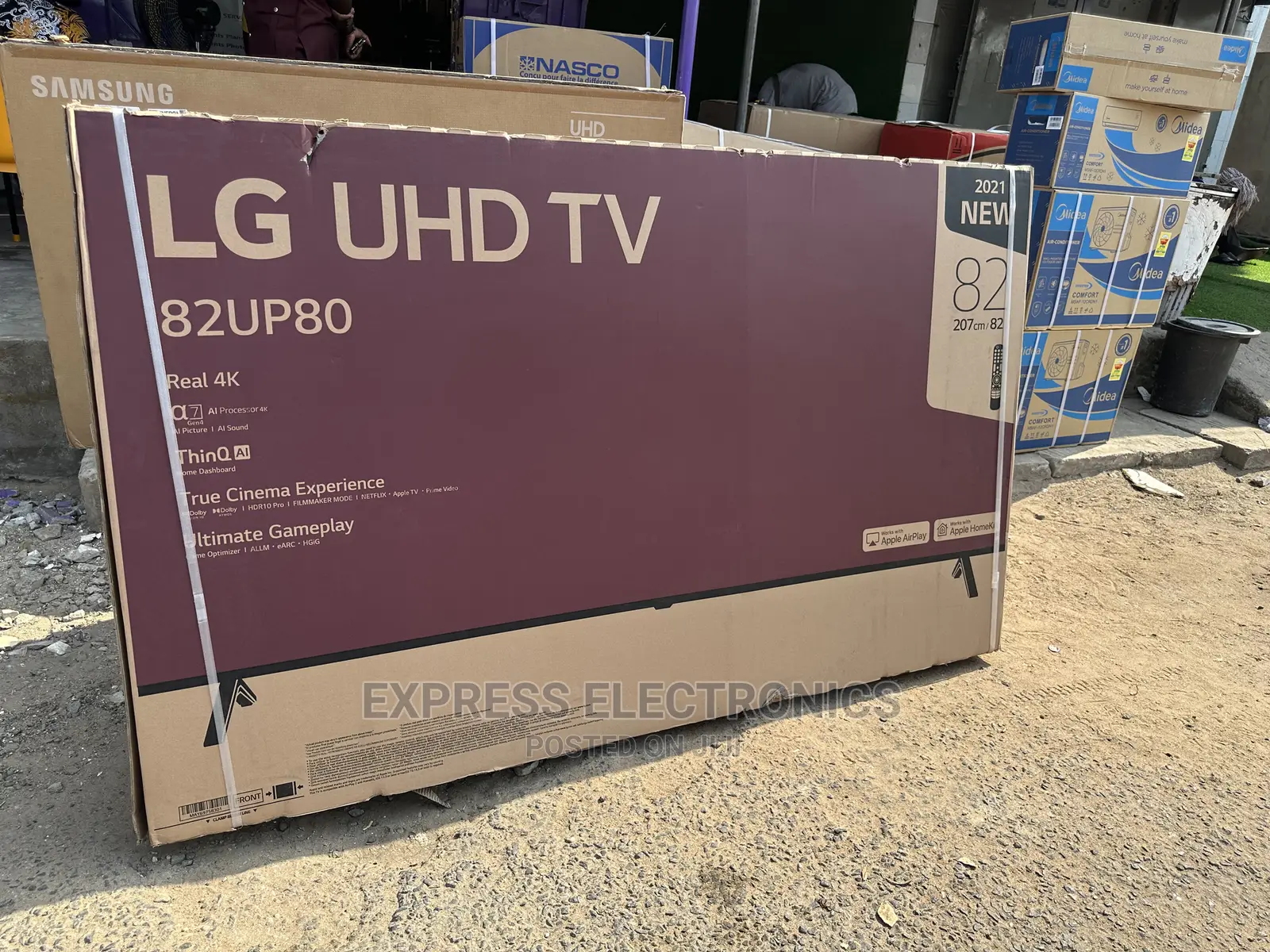 Essential Modern 82”UP8050 LG UHD Smart Vividpicture+Dstv