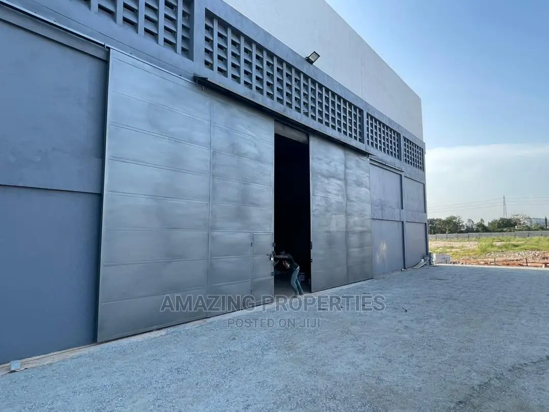 1167sqm Warehouse for Rent at Spintex