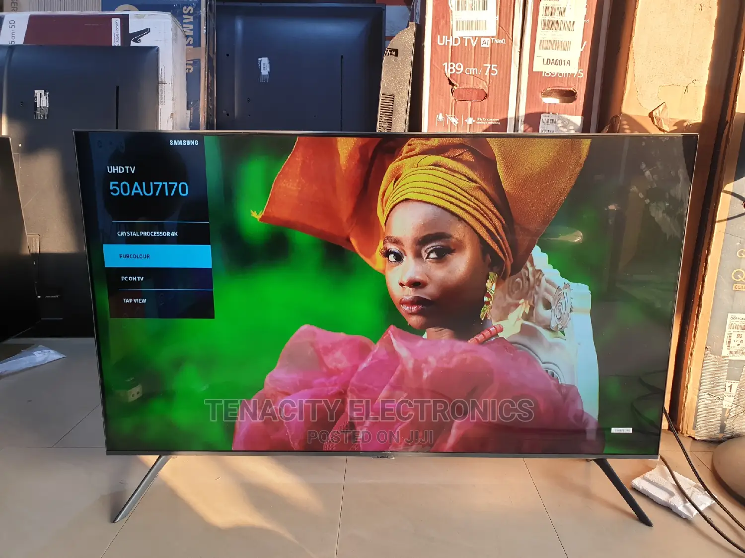 New Samsung Crystal Uhd HDR Smart Satellite Tv