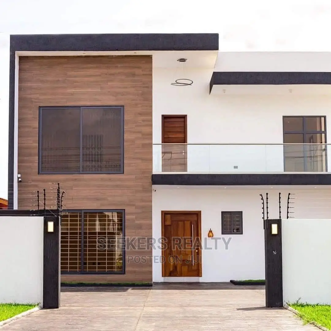 5bdrm House in Seekers Realty, Spintex for Sale