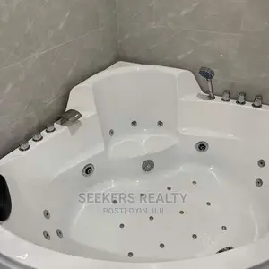 Furnished 5bdrm House in Seekers Realty, East Legon for Sale