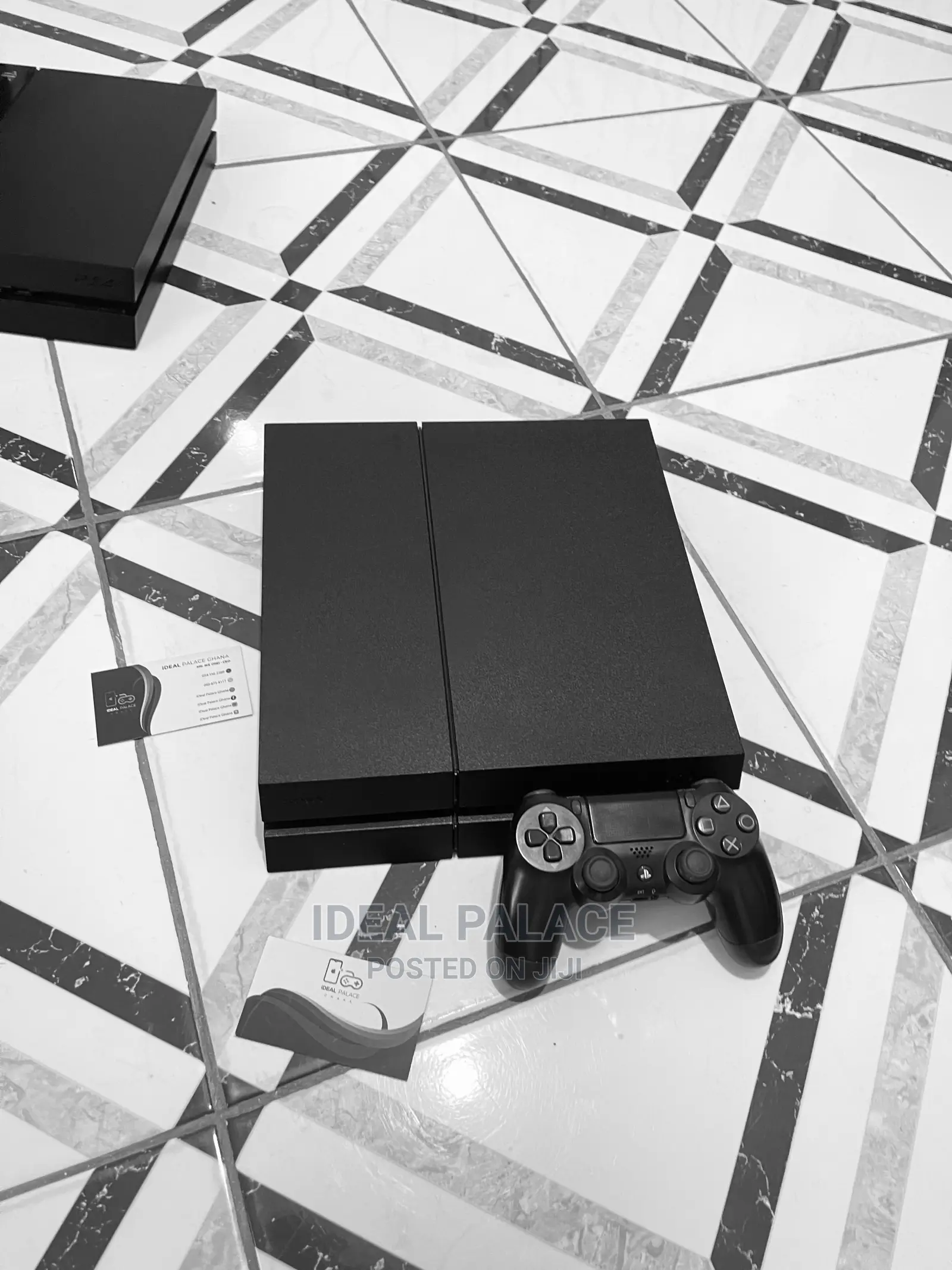 Standard Ps4 With 8 Games