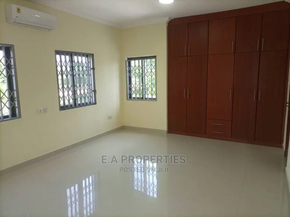 3bdrm Apartment in E a Properties, Ability for Rent