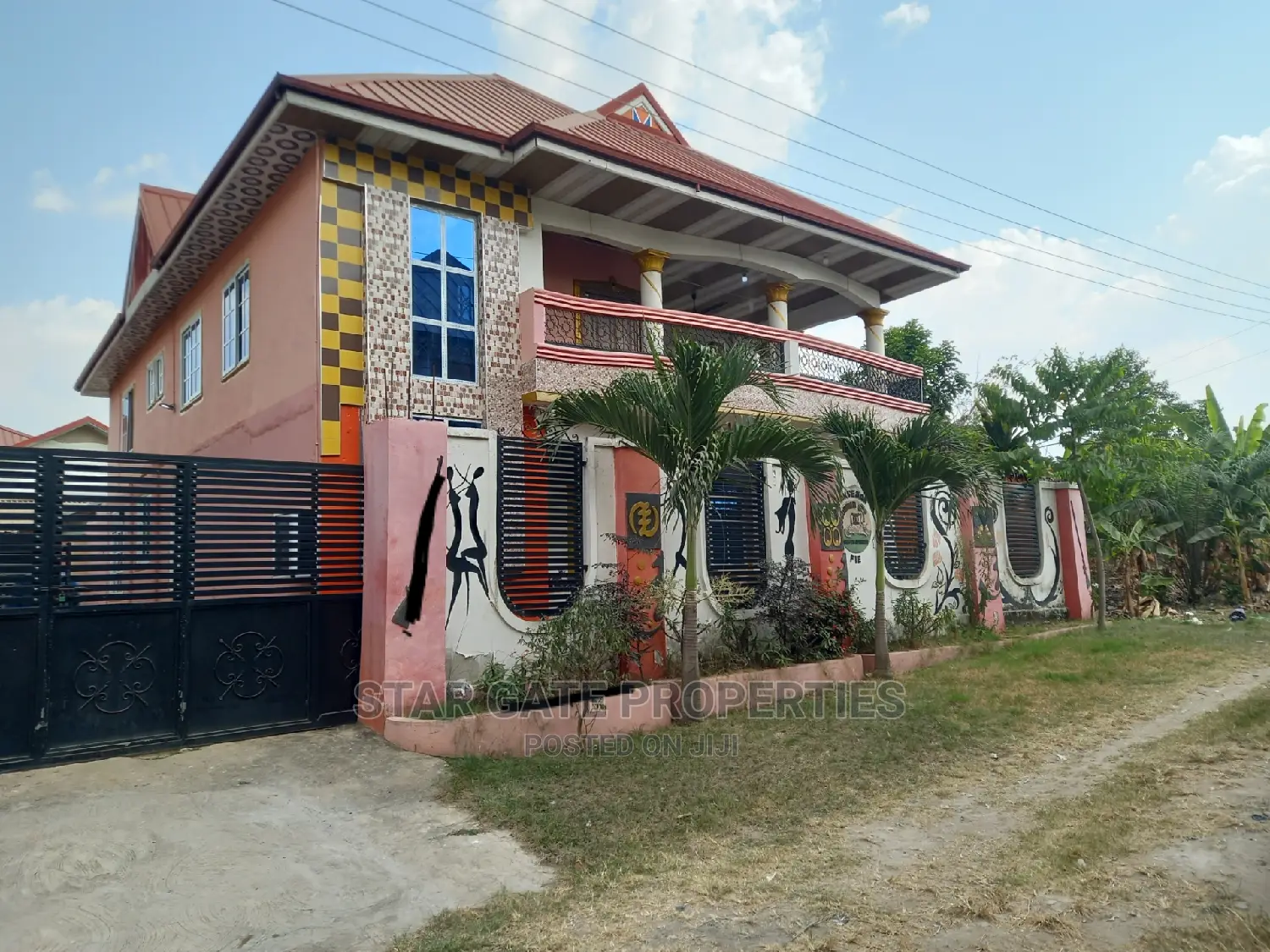 10bdrm House in Star Gate Properties, Kumasi Metropolitan for sale