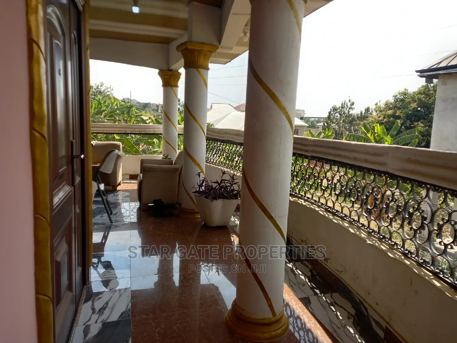 10bdrm House in Star Gate Properties, Kumasi Metropolitan for sale
