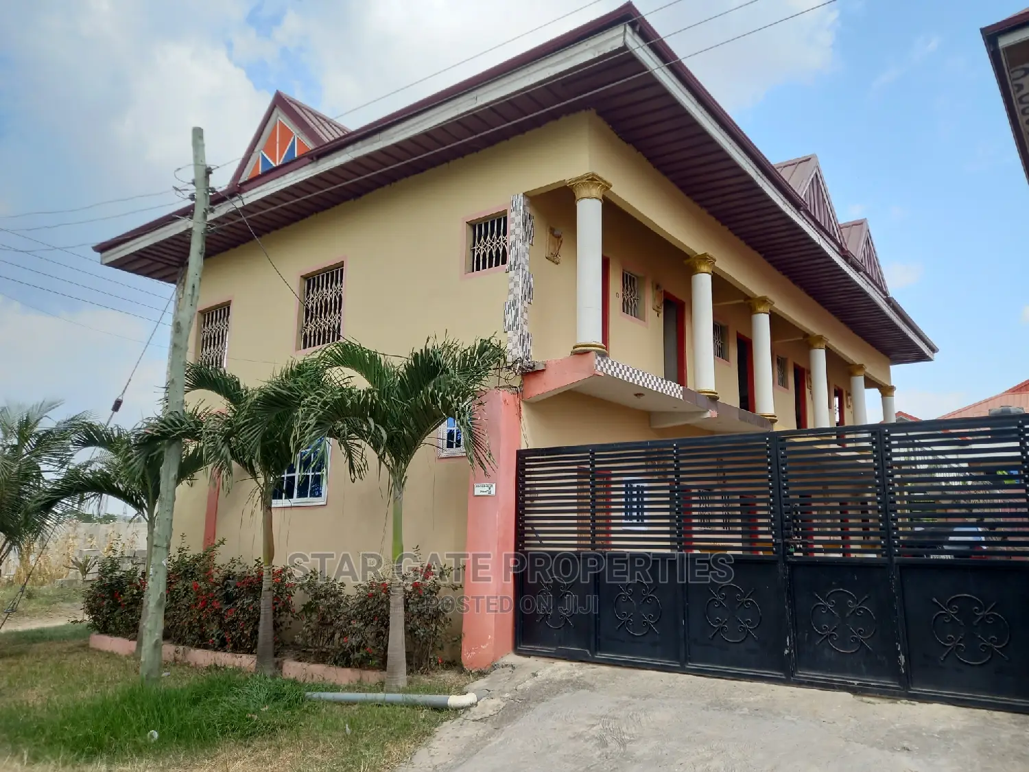 10bdrm House in Star Gate Properties, Kumasi Metropolitan for sale