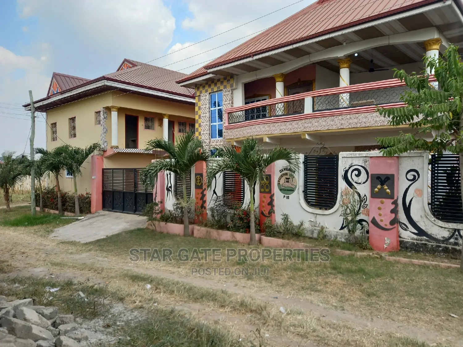 10bdrm House in Star Gate Properties, Kumasi Metropolitan for sale