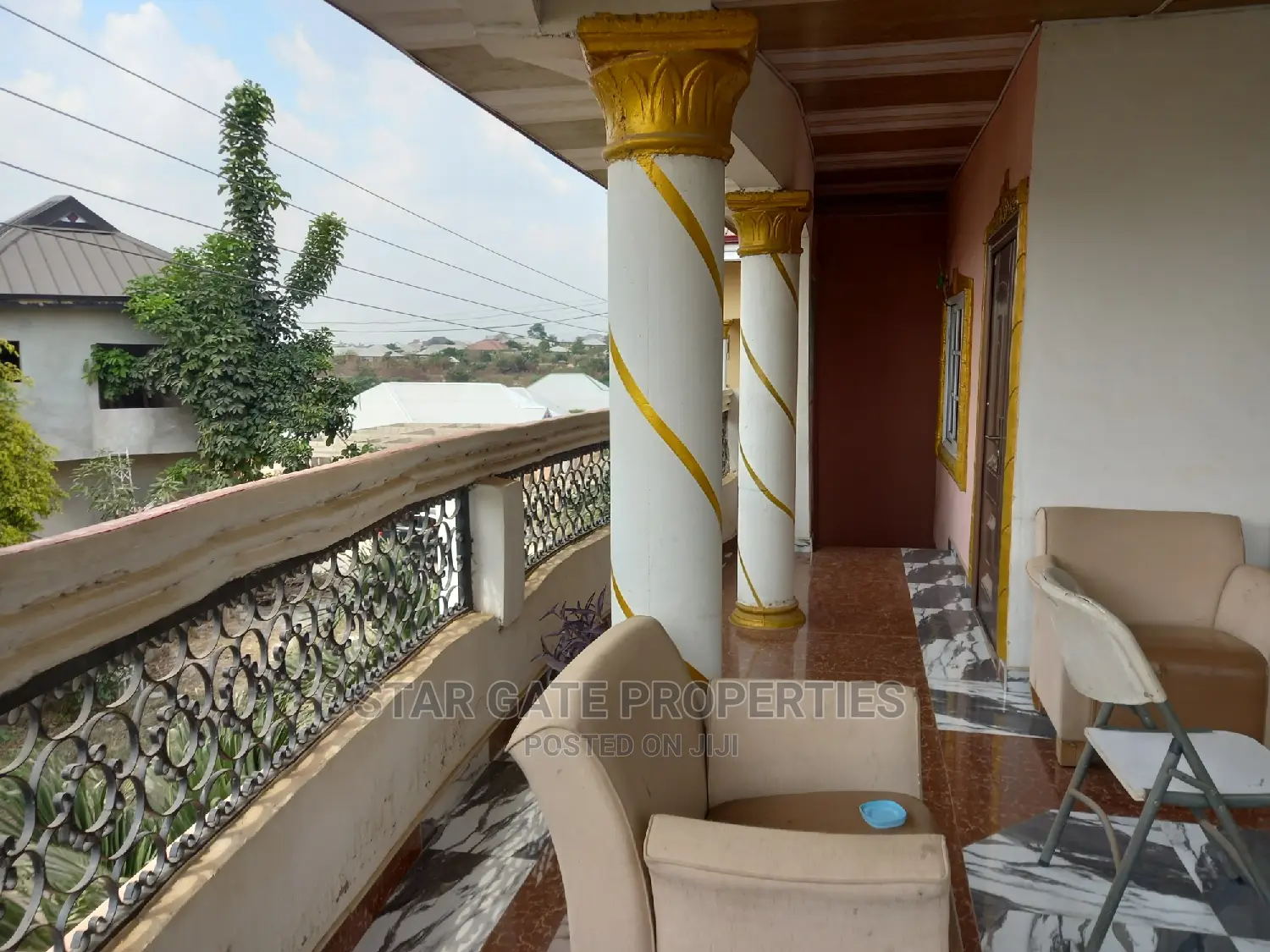 10bdrm House in Star Gate Properties, Kumasi Metropolitan for sale