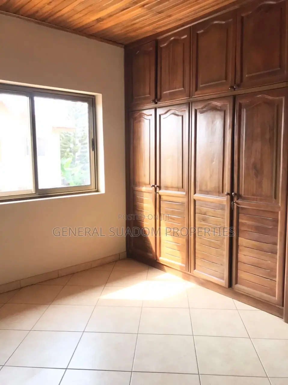 4bdrm Duplex in Suadom Properties, Baatsona Total for rent