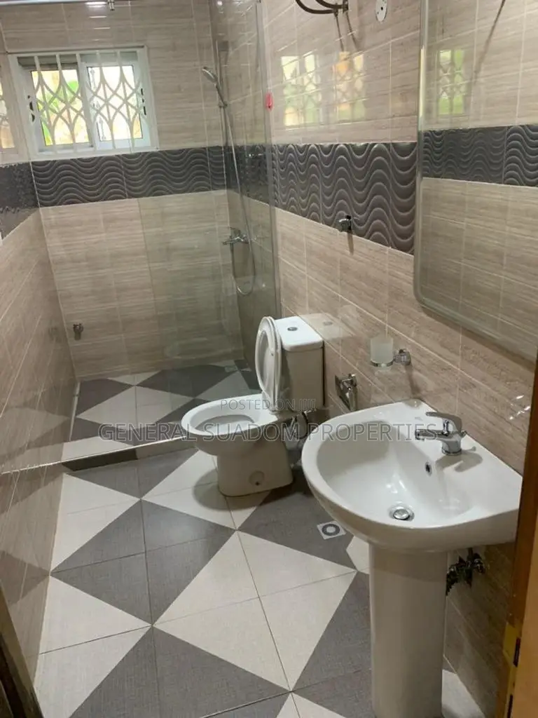 3bdrm House in Suadom Properties, Oyarifa for Sale