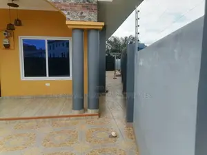 3bdrm House in Suadom Properties, Oyarifa for Sale