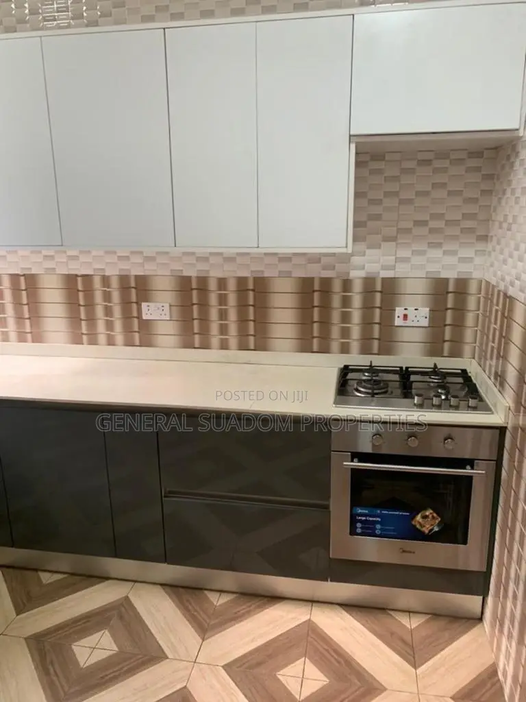 3bdrm House in Suadom Properties, Oyarifa for Sale