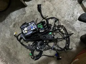 Honda Cr-V 2018 Fuseboard and Wires Complete