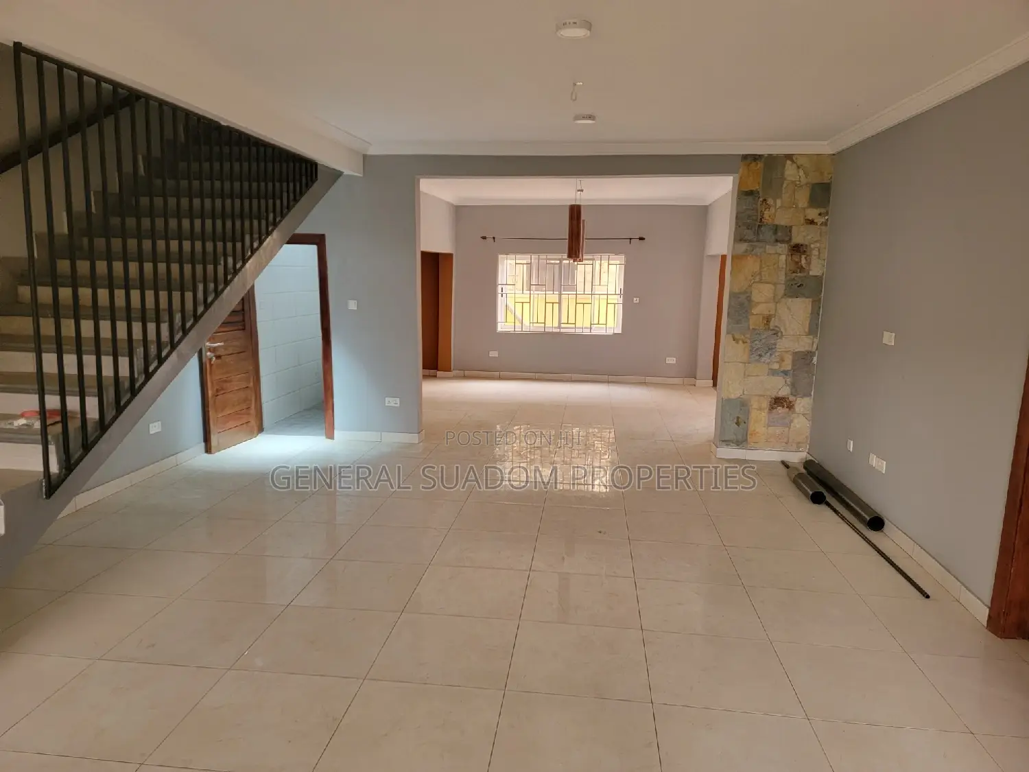 4bdrm Duplex in Suadom Properties, Baatsona Total for rent