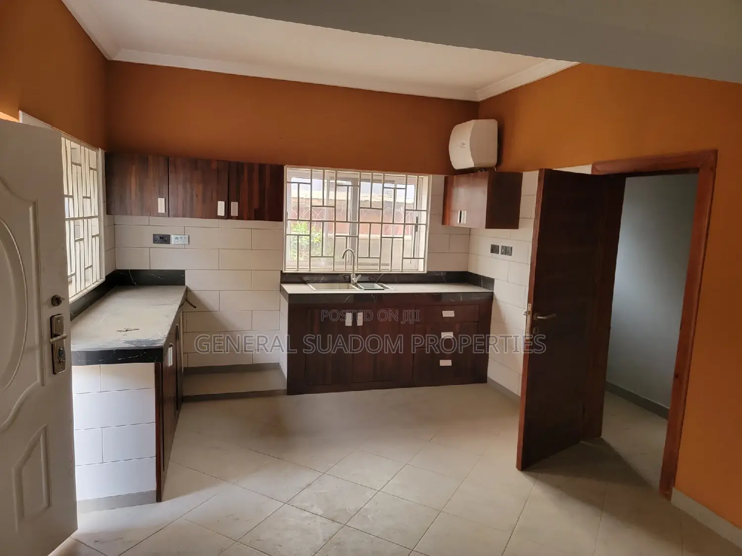 4bdrm Duplex in Suadom Properties, Baatsona Total for rent