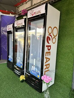 Simple/Elegant Design PVC46 , 318 L Pearl Display Fridge
