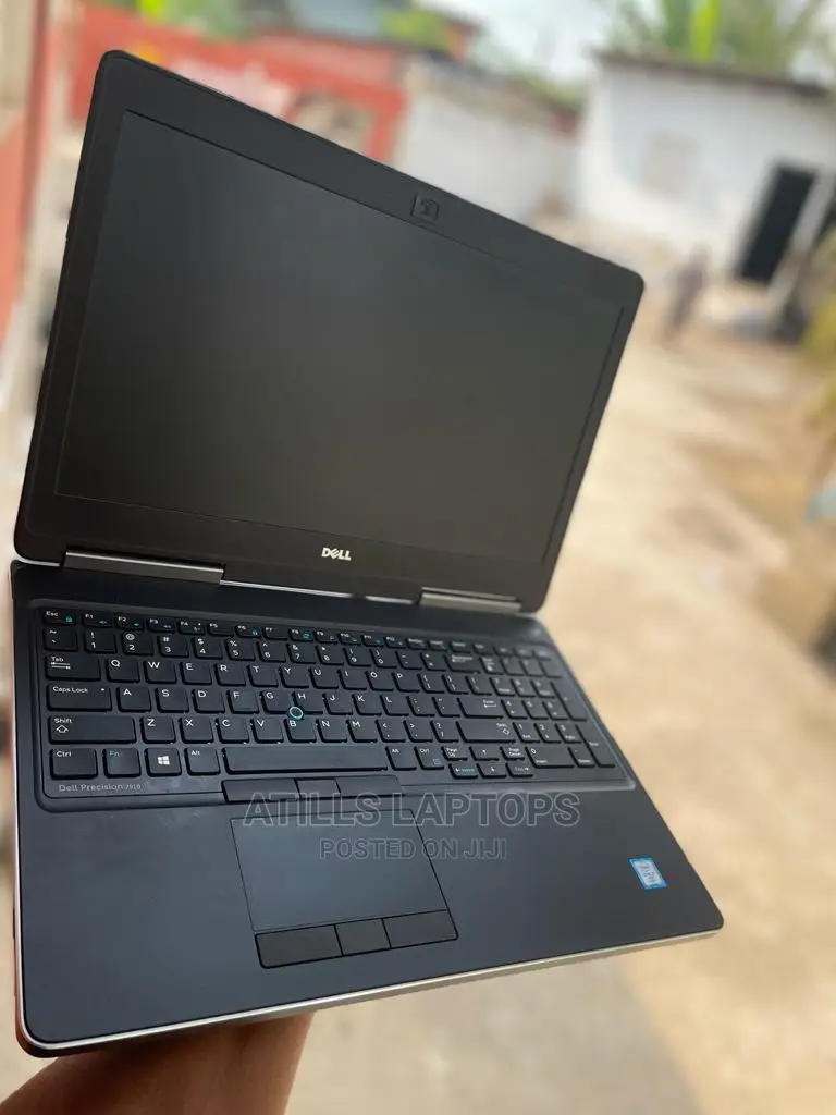 New Laptop Dell Precision 7510 32GB Intel Core i7 SSD 512GB