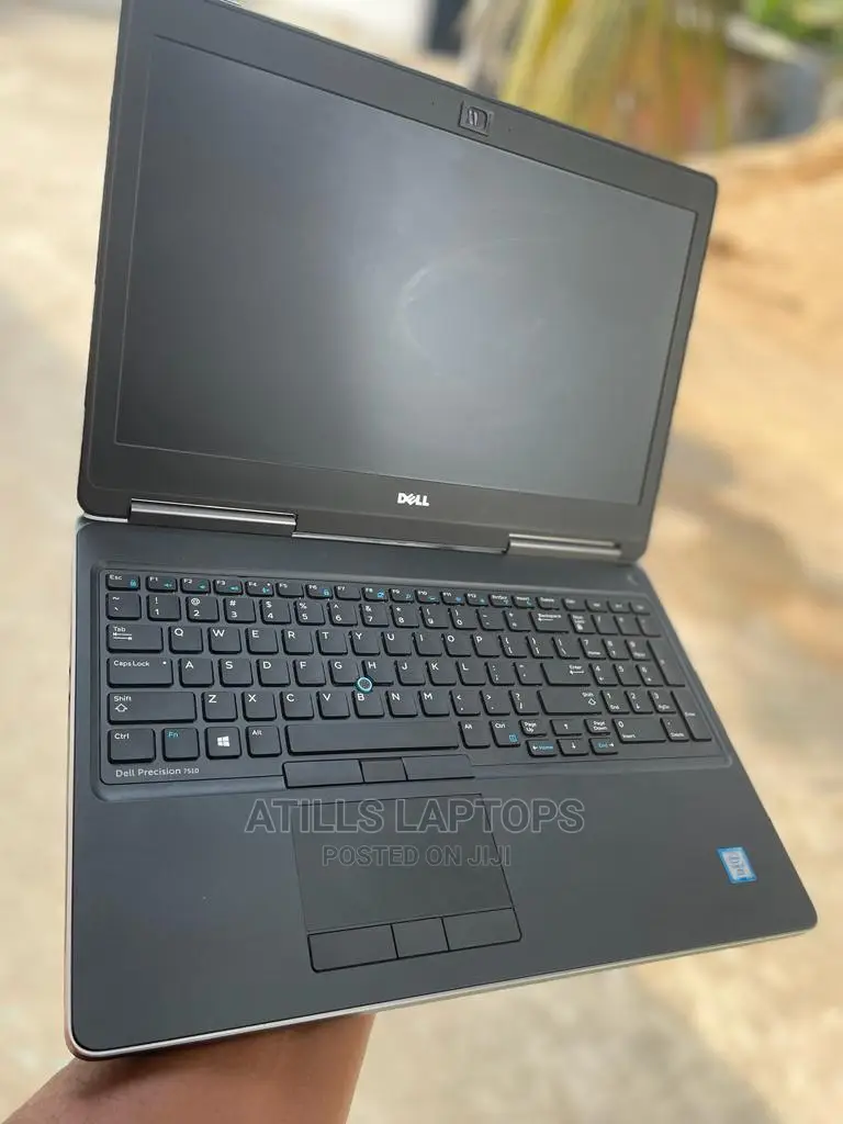 New Laptop Dell Precision 7510 32GB Intel Core i7 SSD 512GB