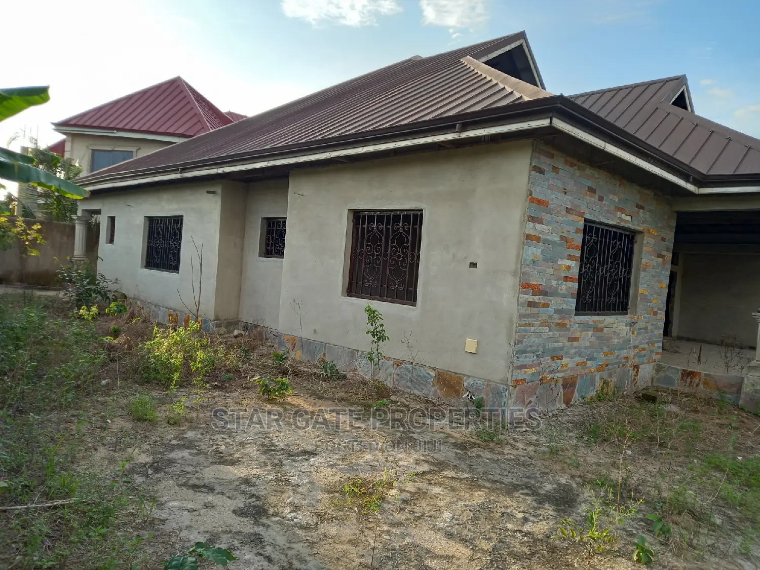 6bdrm House in Star Gate Properties, Kumasi Metropolitan for sale