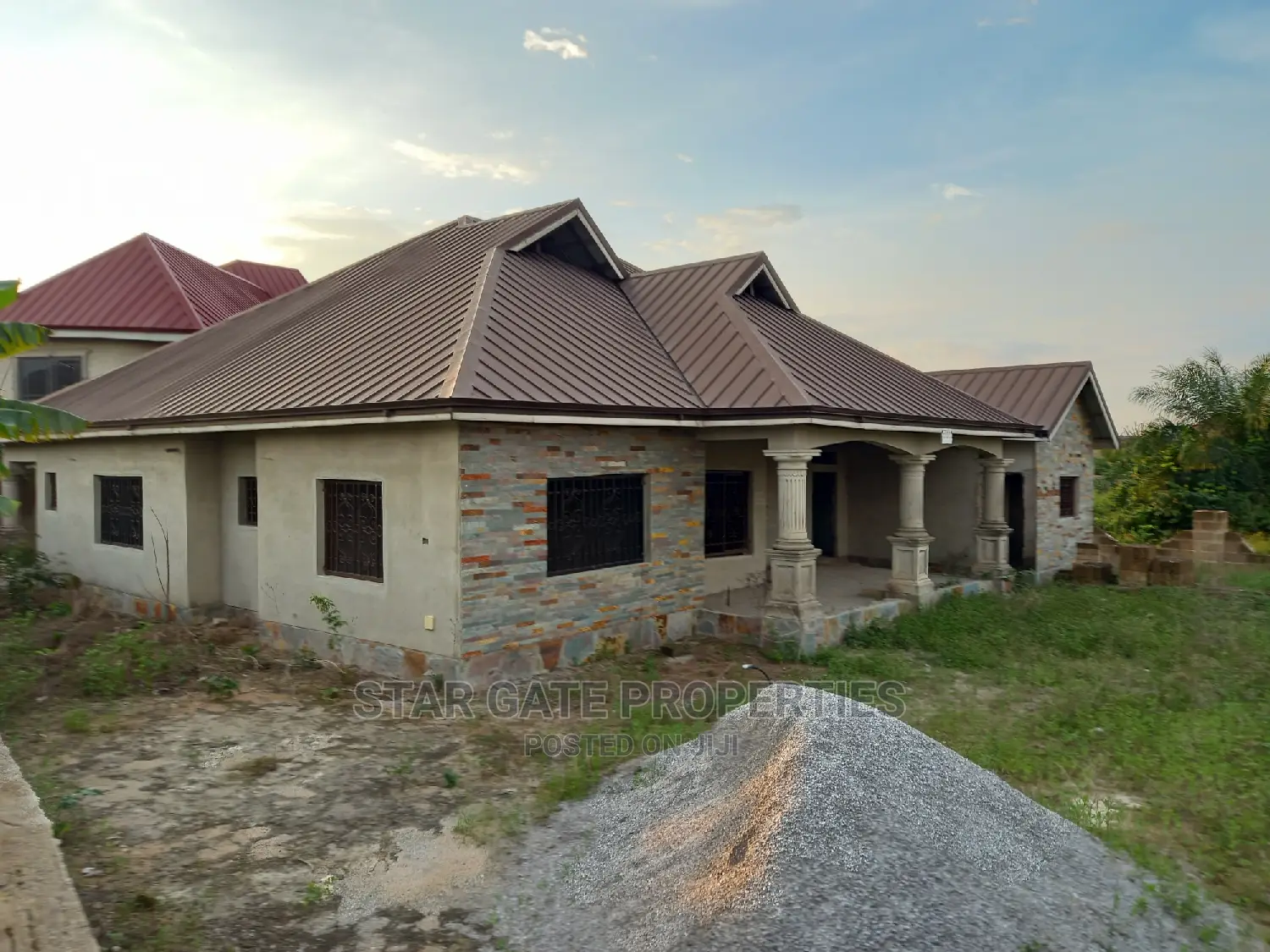 6bdrm House in Star Gate Properties, Kumasi Metropolitan for sale