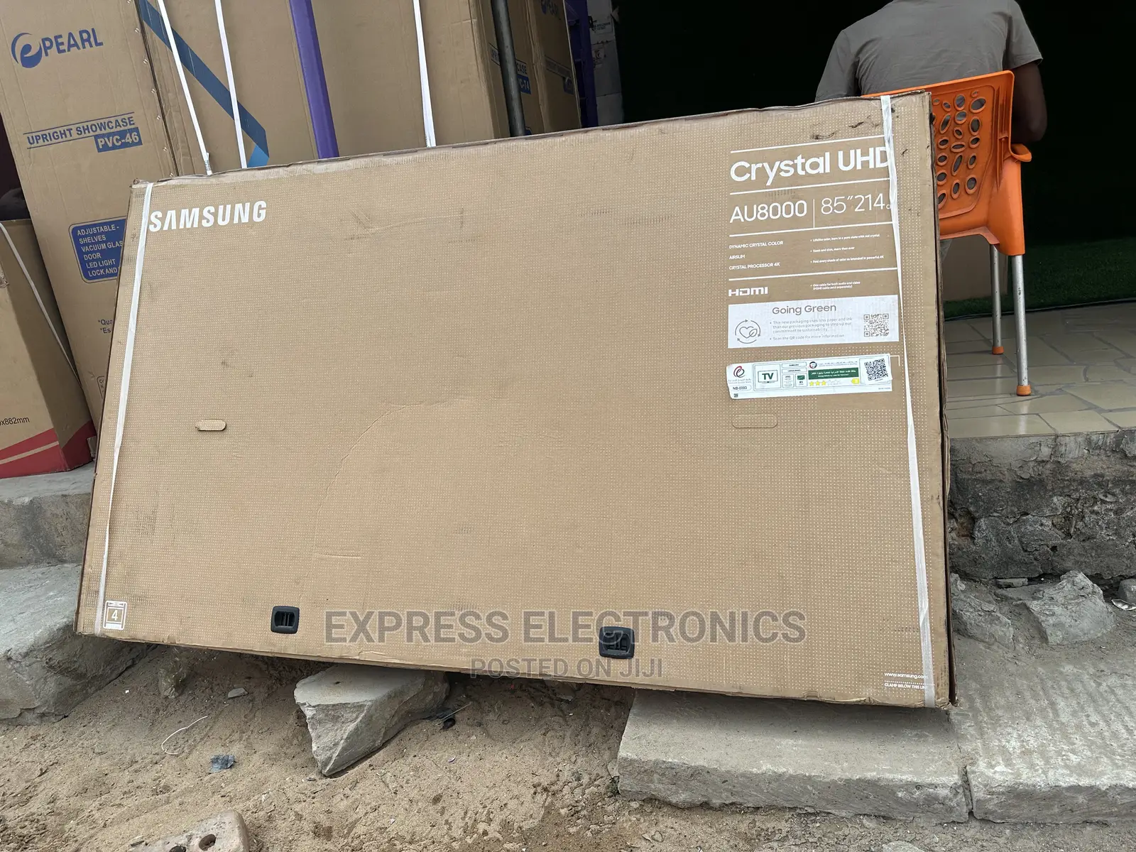 Contrast High Standard Samsung UHD Smart 85”Series 8 Tv
