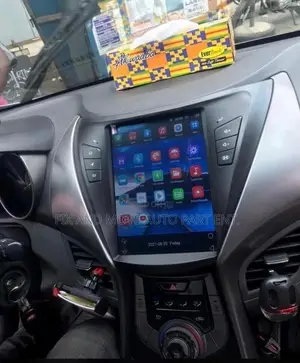 Elantra 2011-15 (15inch)Tesla Fullscreen Android Car System.