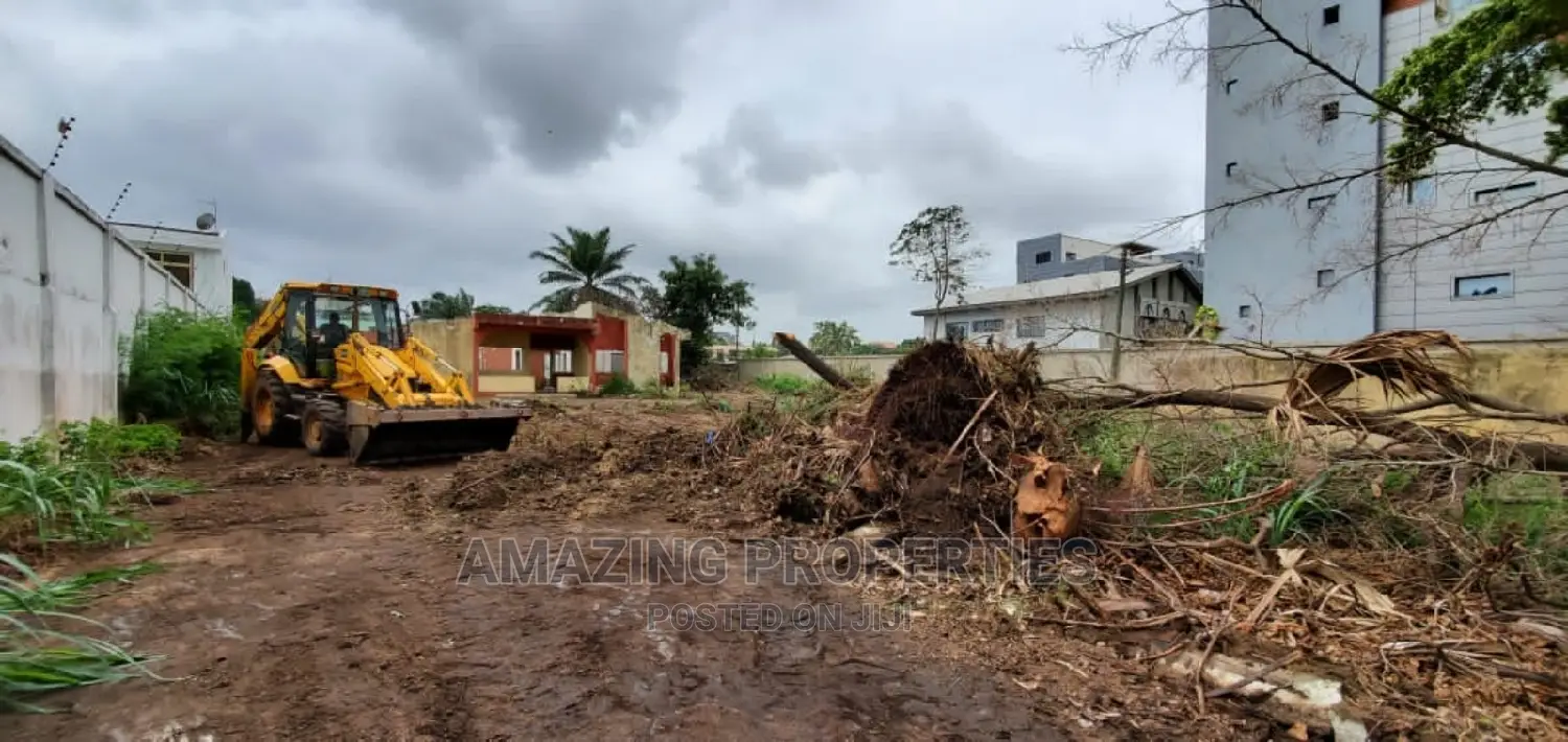 3 Plots of Land for Sale at Dzorwulu