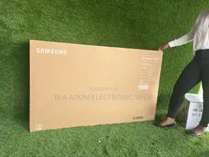 Samsung TV Au9072uhd LED (55" Smart) Ua55au9072kxxt