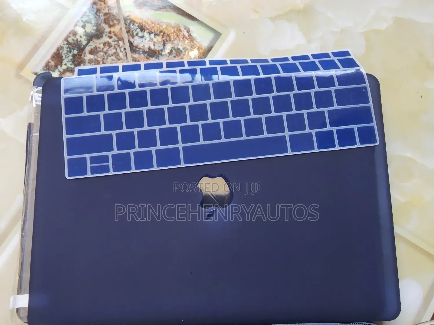 KECC Macbook Air 13'' A1932 4in1 Bundle Accessories