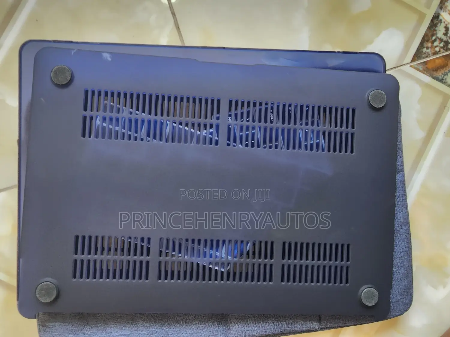 KECC Macbook Air 13'' A1932 4in1 Bundle Accessories