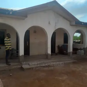 4bdrm House in Kasoa May 11 Azum for sale