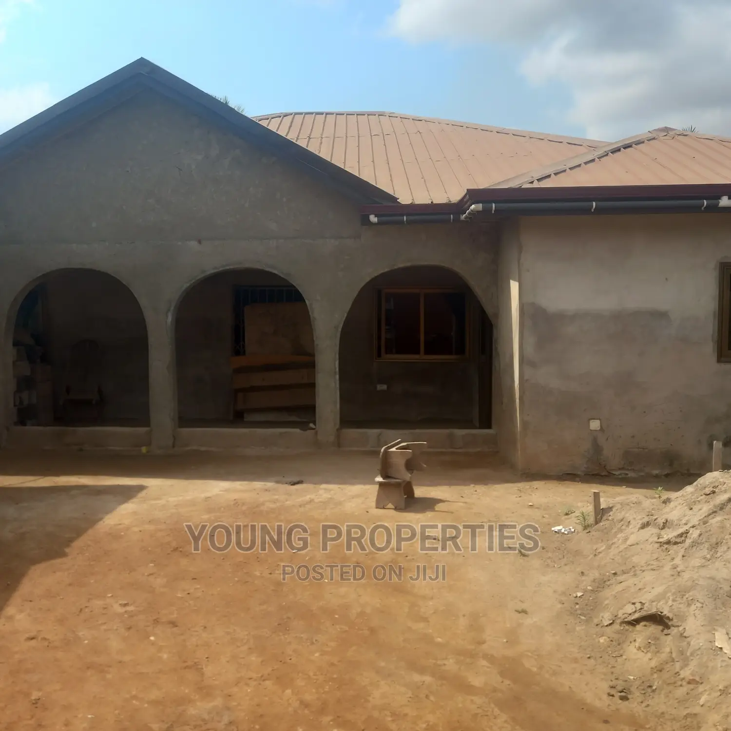 4bdrm House in Kasoa May 11 Azum for sale
