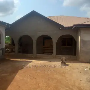 4bdrm House in Kasoa May 11 Azum for sale