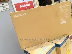 Enjoy Apple Play on UHD Smart Samsung Led Series 8 50” Tv