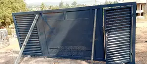 Xt Sliding Gate
