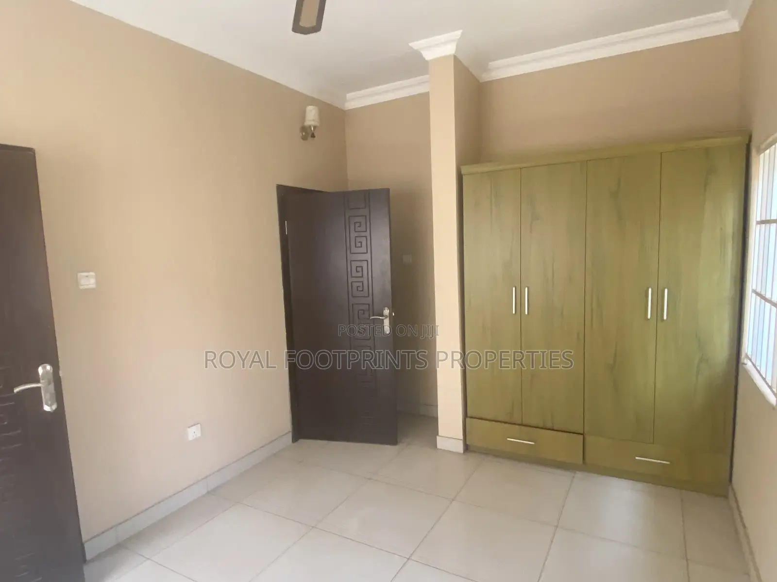 4bdrm Townhouse / Terrace in Royal Footprints, East Legon for Rent