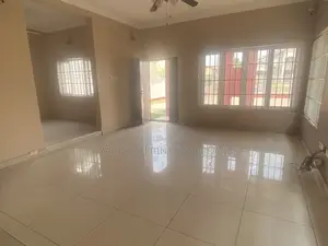 4bdrm Townhouse / Terrace in Royal Footprints, East Legon for Rent